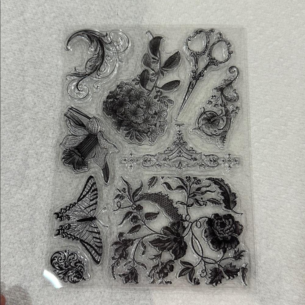 Clear Stamp Collection with Floral and Sentiment Designs - Picture 6 of 12